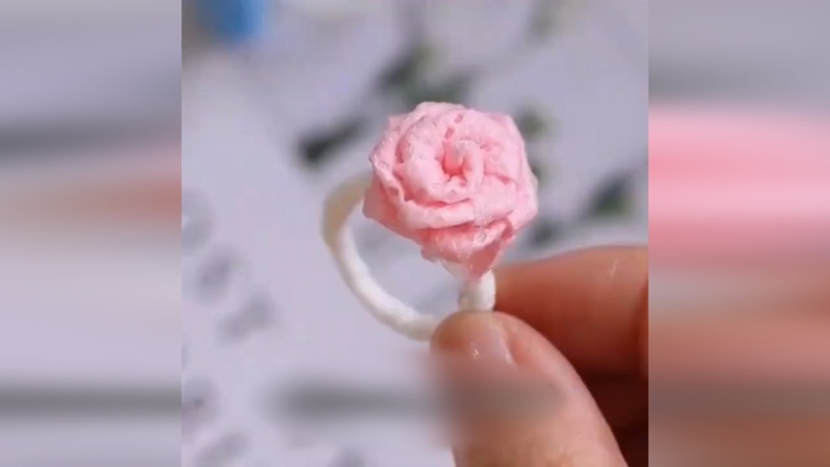 فیلم| ساخت انگشتر بسیار زیبا با استفاده از یک ماسک