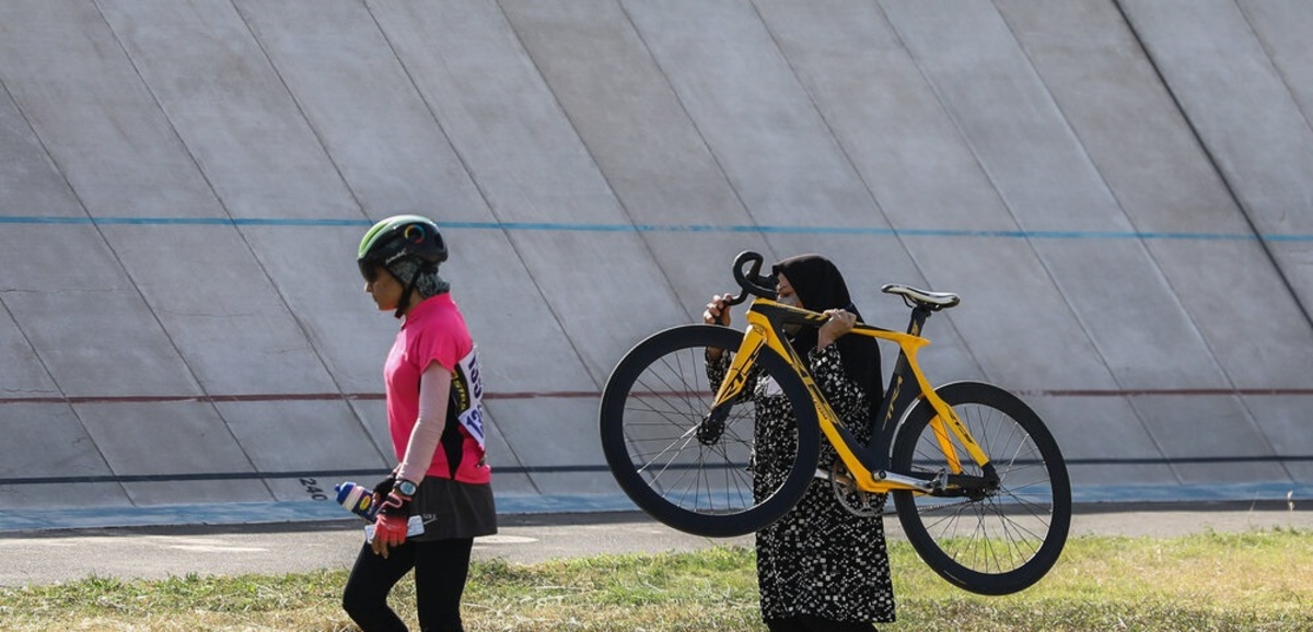 تصاویر| مسابقات دوچرخه‌سواری پیست زنان