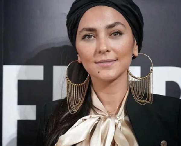 عکس| زیورآلات خیلی خاص خانم بازیگر در ونیز