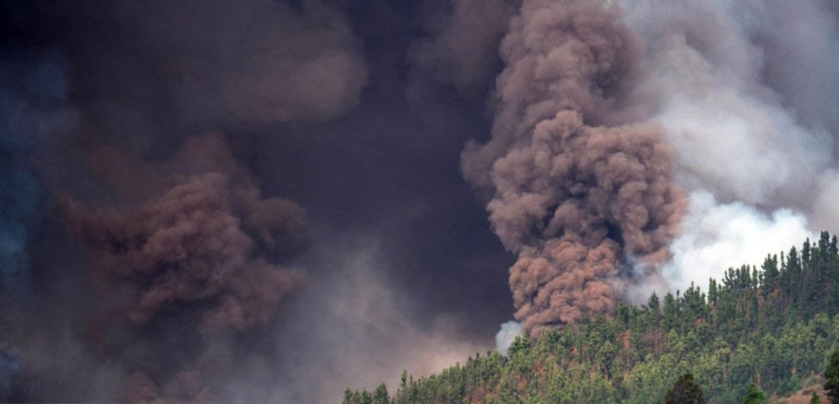 تصاویر| فوران آتشفشان در لا پالما