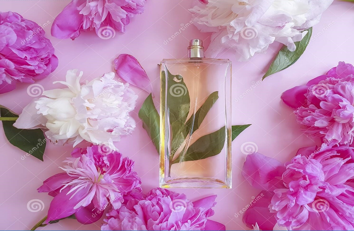 عطر خوش بو زنانه چی بخرم؟