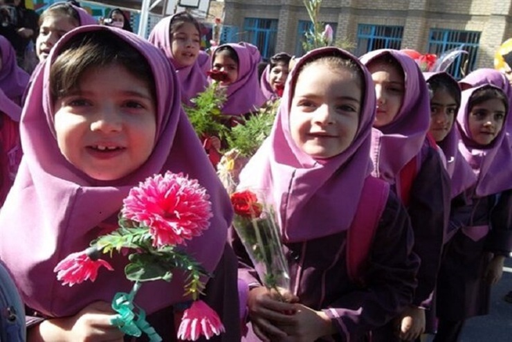 جاماندن بیش از ۱۰۰۰ دانش‌آموز یزدی از آغاز تحصیل