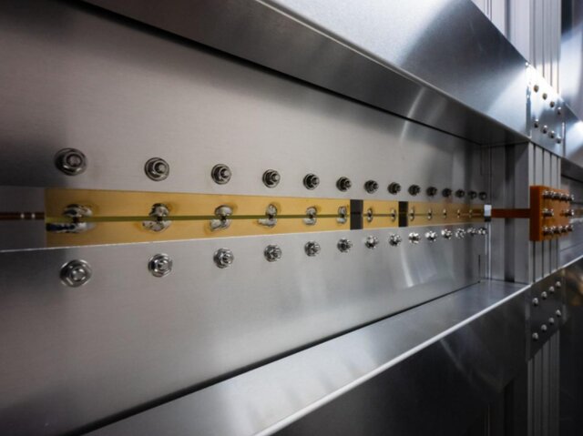 عکس| شارژر بیسیم به بزرگی یک اتاق! عکس| شارژر بیسیم به بزرگی یک اتاق!