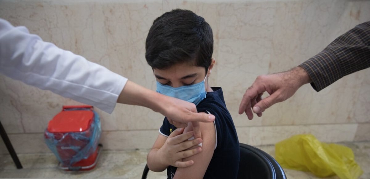 تصاویر| واکسیناسیون دانش‌آموزان ۱۲ سال به بالا