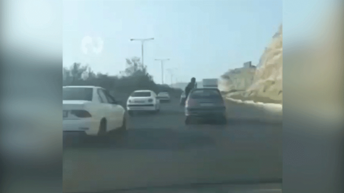 فیلم| حرکت خطرناک و باورنکردنی راننده پژو در تبریز