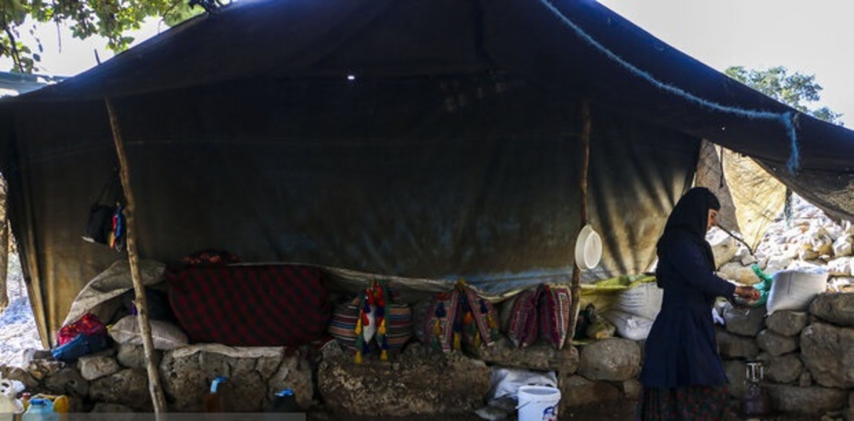 عکس| بازدید رئیس سازمان مدیریت بحران از مناطق زلزله‌زده اندیکا