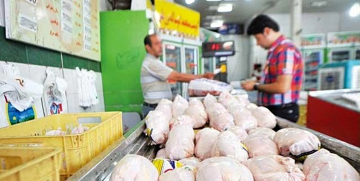 افزایش غیرمنطقی قیمت مرغ/ بازگشت صف‌های خرید مرغ در ارومیه