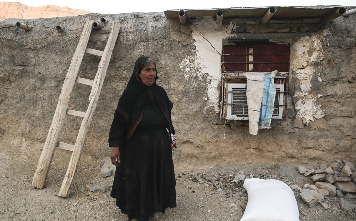 تصاویر| امدادرسانی به روستا‌های اندیکا