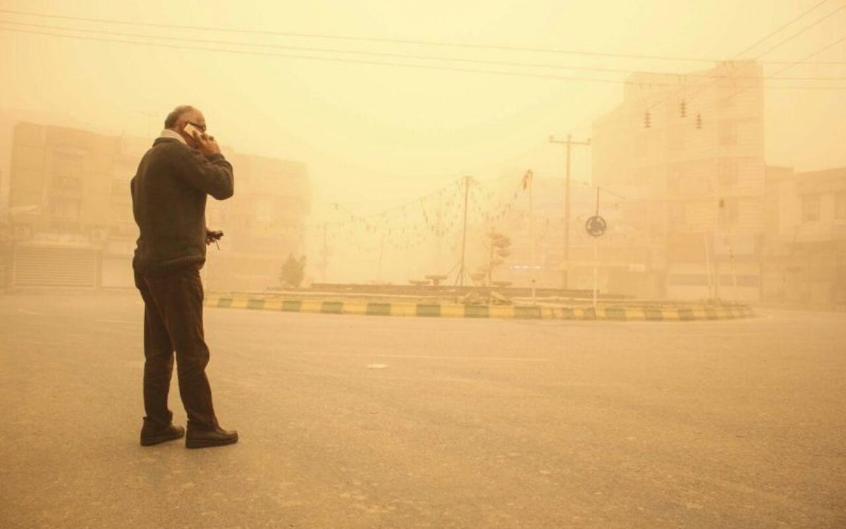تهران غرق گرد و غبار شدید می‌شود