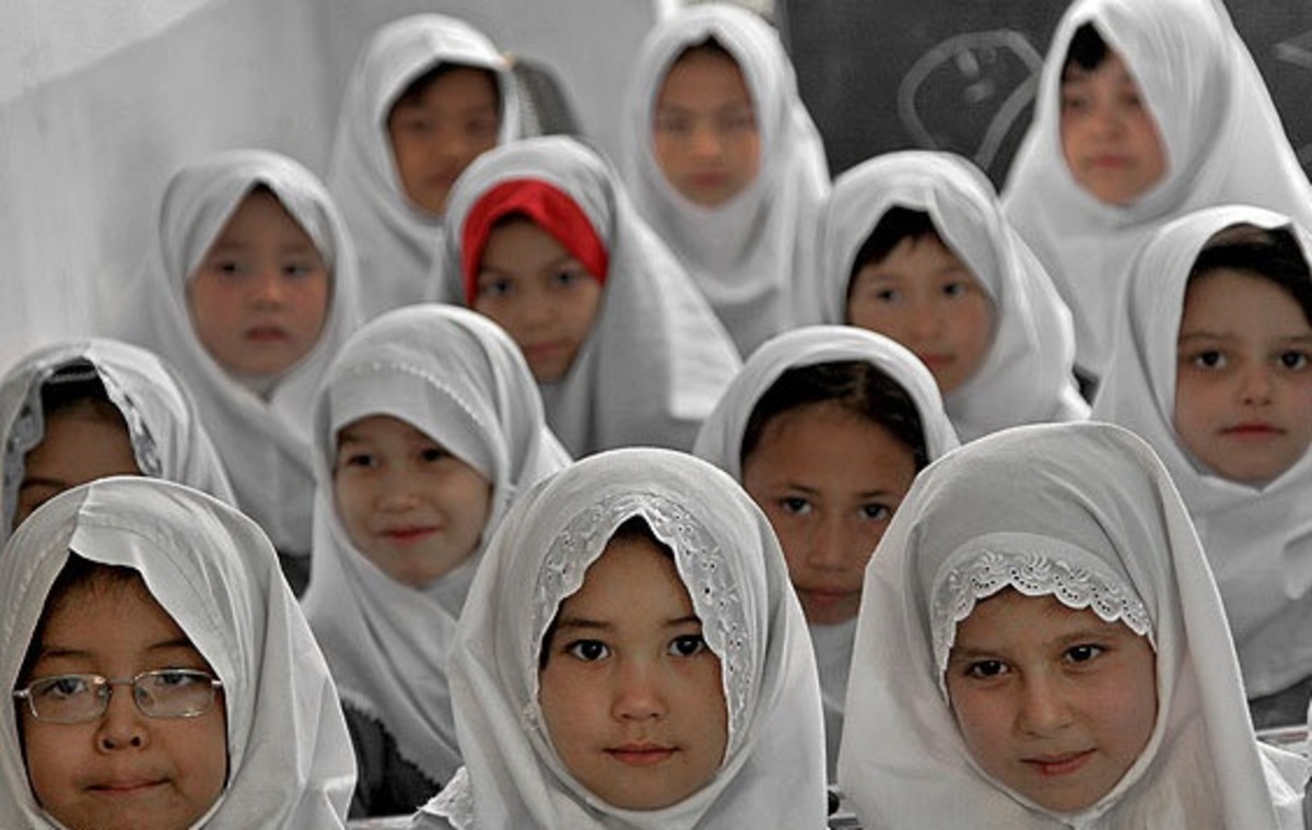 احداث آموزشگاه ویژه اتباع خارجه/تحصیل بیش از نیم میلیون دانش آموز افغانستانی در مدارس ایران