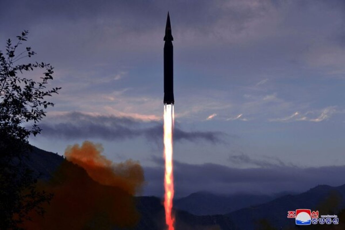 کره شمالی موشک مافوق صوت آزمایش کرد