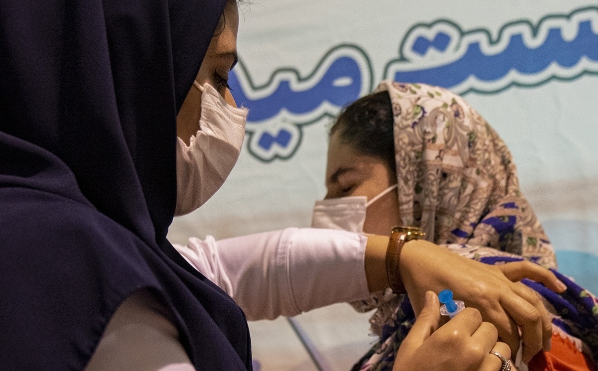 تصاویر| آغاز واکسیناسیون دهه هشتادی‌ها در بوشهر