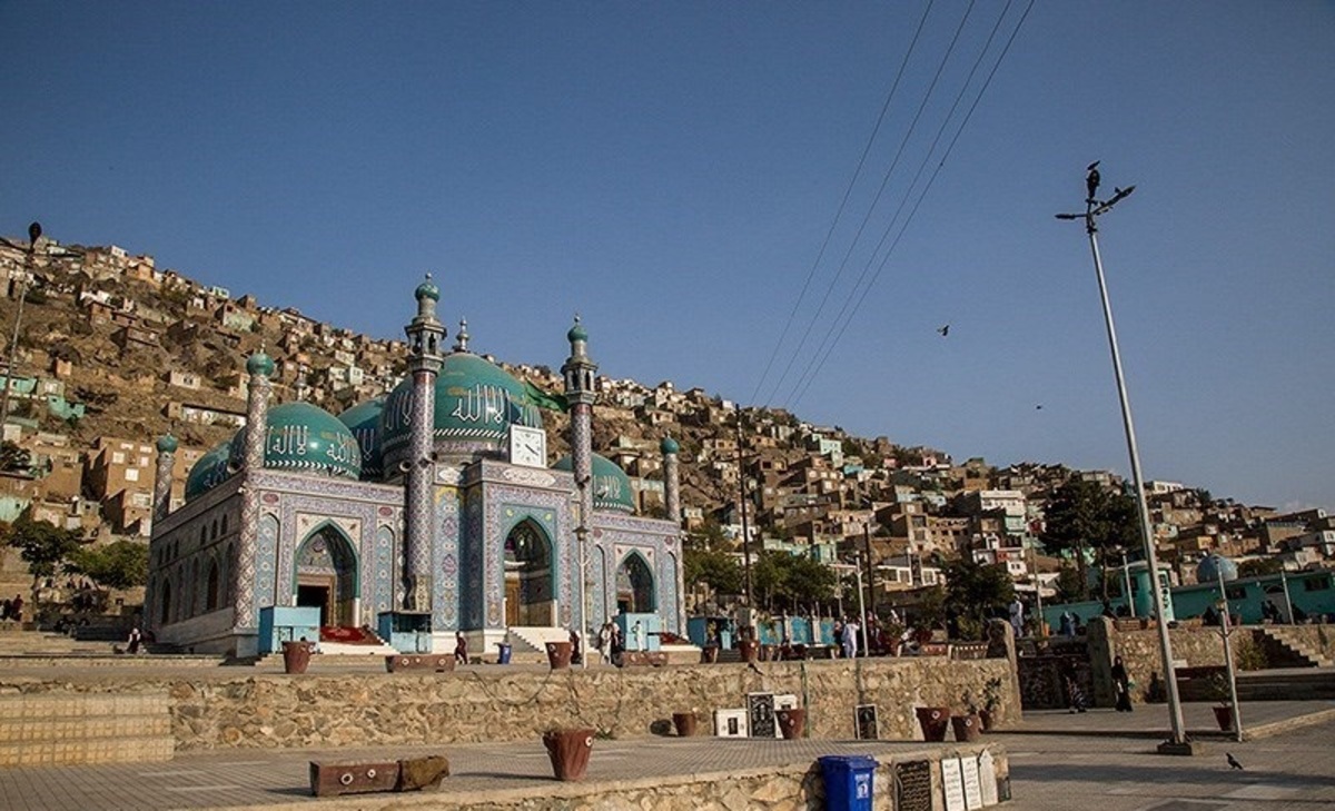 تصاویر| زیارت سخی در دامنه‌ی کوه آسمایی در افغانستان