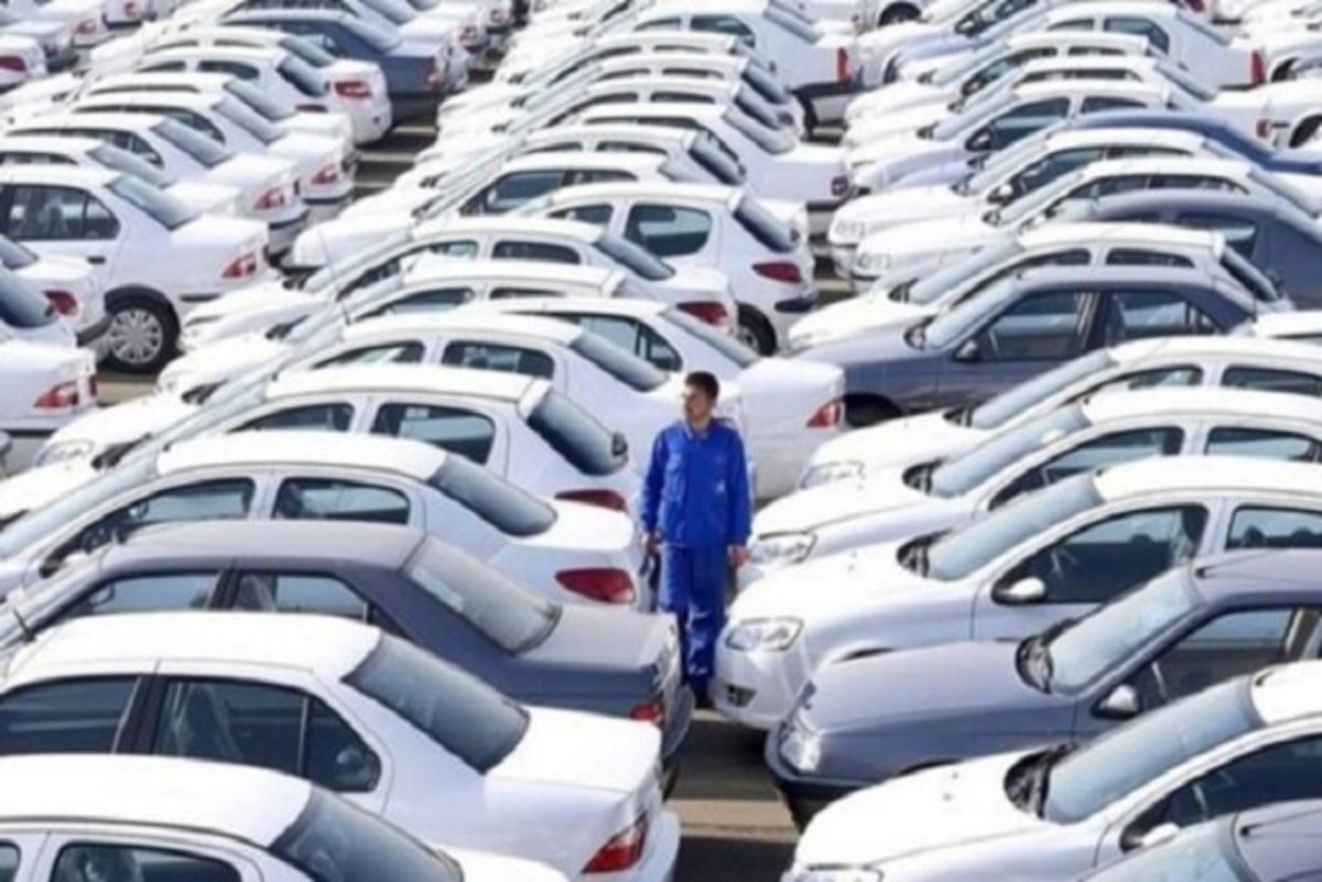 قیمت انواع خودرو در بازار؛ ساینا ۱۶۵، تیبا ۱۵۳ میلیون