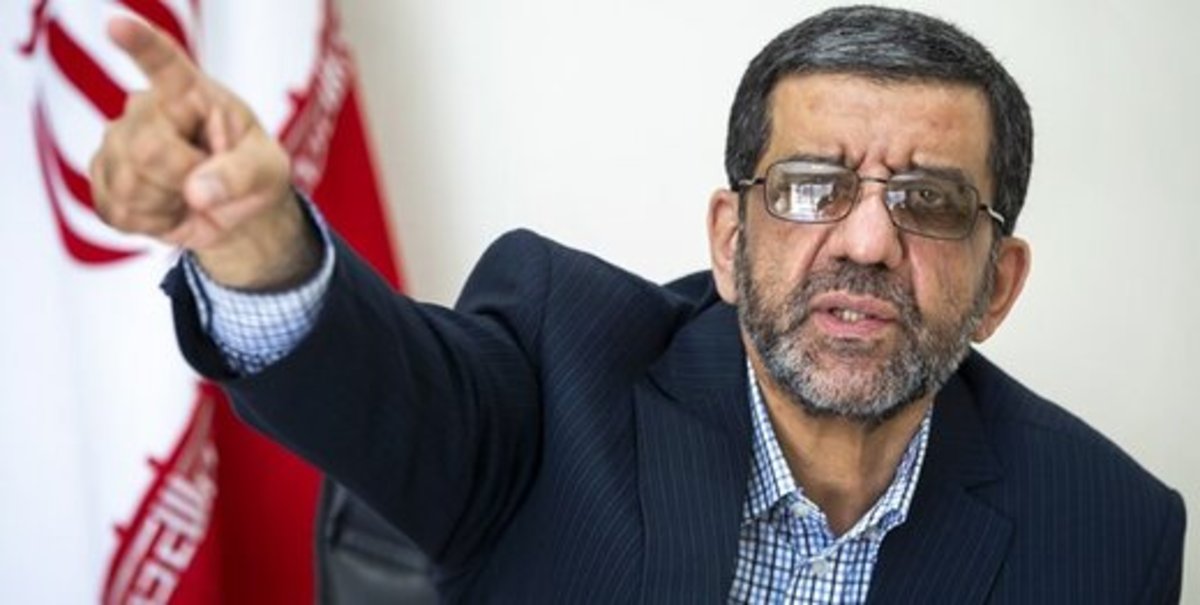 عزت الله ضرغامی باز هم زیر میز زد!
