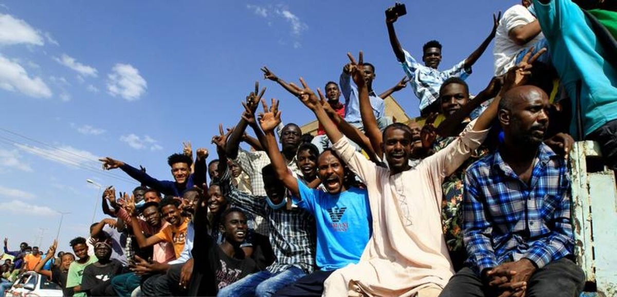 تصاویر| سرکوب تظاهرات چند هزار نفری مردم در سودان