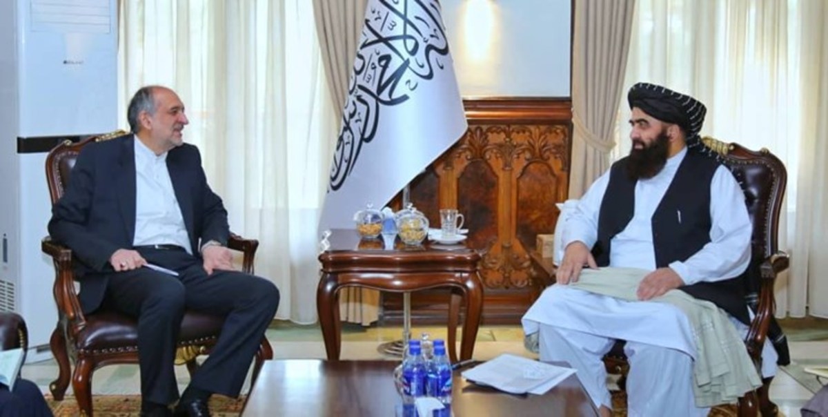 عکس | دیدار سفیر ایران با وزیر خارجه طالبان