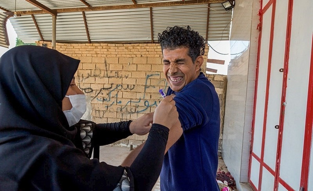 تصاویر| پایگاه سیار واکسیناسیون در روستای موران