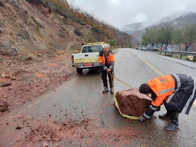 عکس| بارش ۵۰ سانتی متری برف در راه‌های کوهستانی رضوانشهر