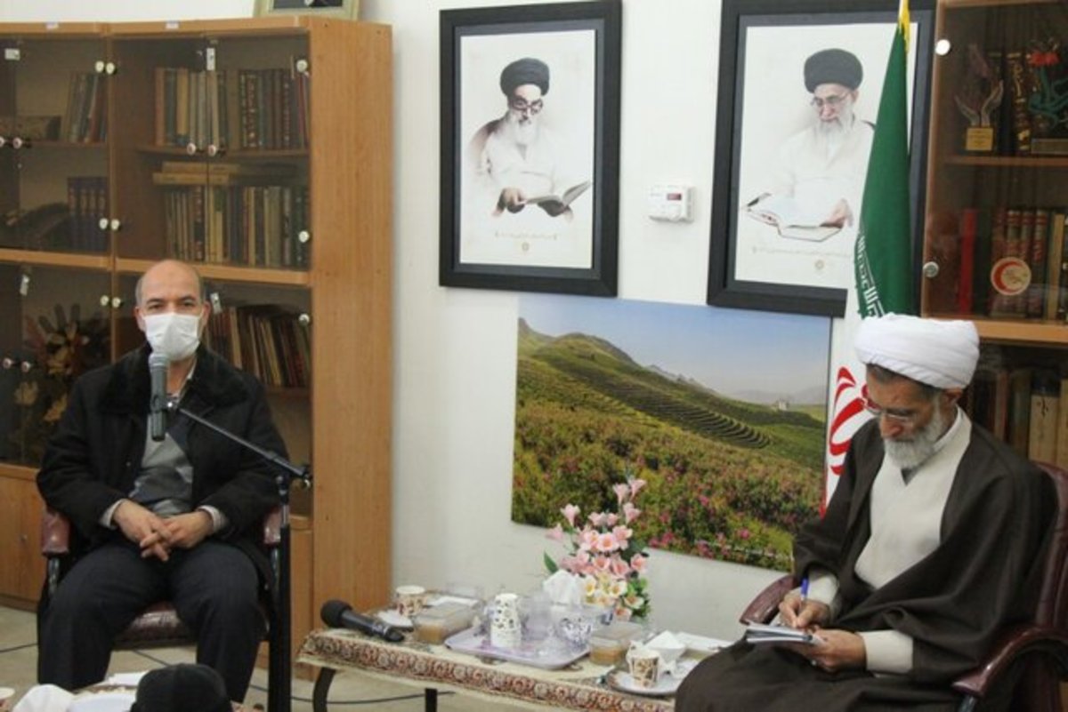 وزیر نیرو: متاسفم که مردم اصفهان باید چنین شرایطی را تحمل کنند