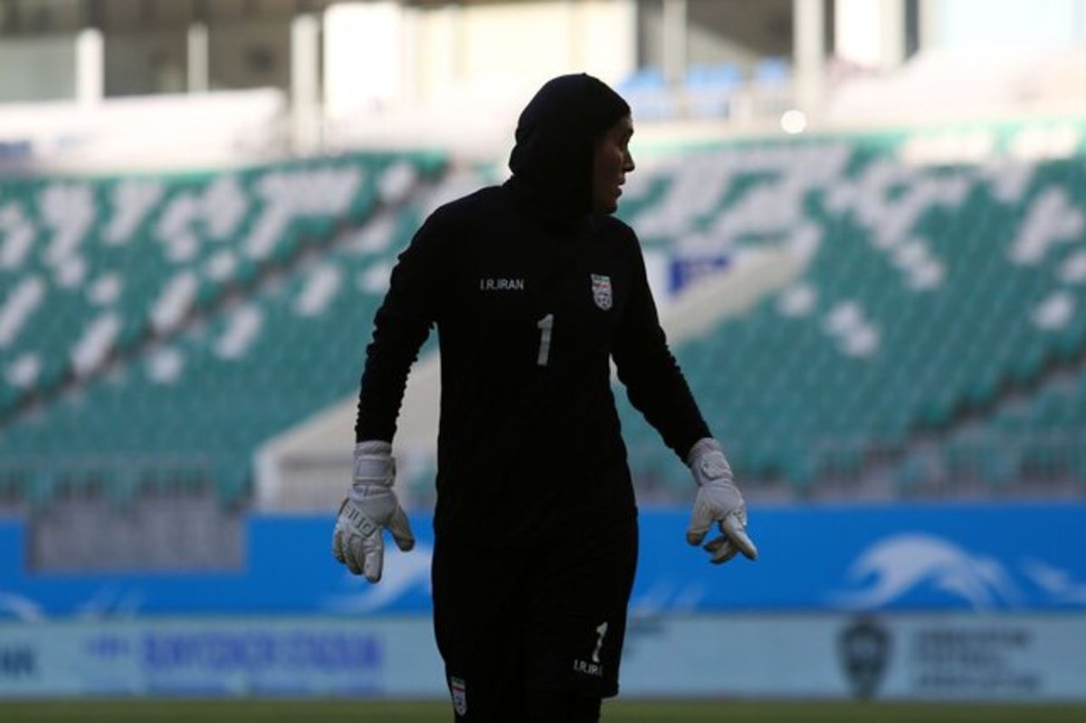 دروازه‌بان فوتبال زنان ایران از اردنی‌ها شکایت می‌کند