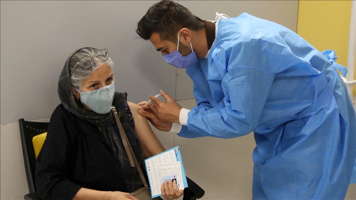 چند نفر از ایرانیان واکسن کرونا تزریق کرده‌اند؟
