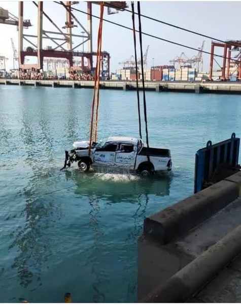 سقوط مرگبار خودرو درون دریا در بندرعباس