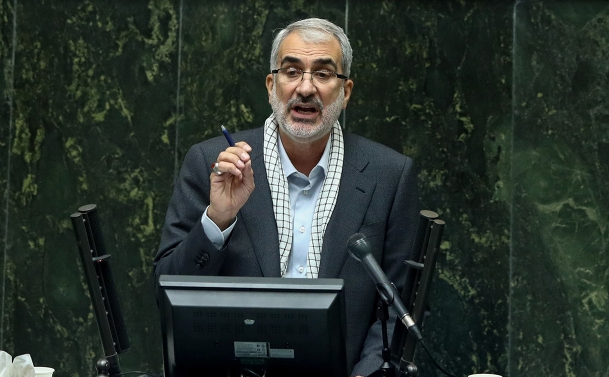 کیهان به وزیر آموزش و پرورش: روحانیون را به مدارس بیاورید