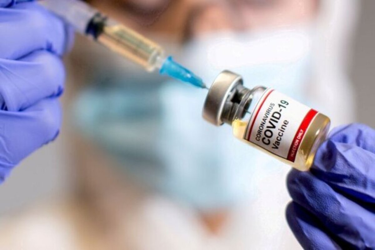 تلاش مرد ایتالیایی برای فرار از واکسن با استفاده از دست مصنوعی لو رفت