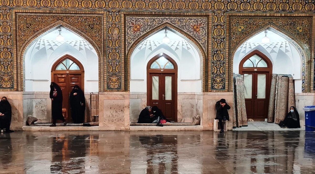 تصاویر| بارش باران در حرم امام رضا
