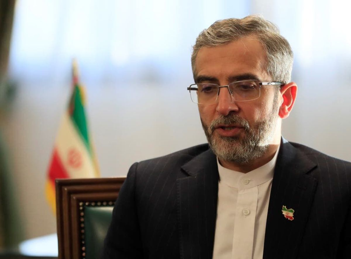 باقری کنی: ایران عقب‌نشینی نمی‌کند؛ آمریکا باید گام نخست را بردارد