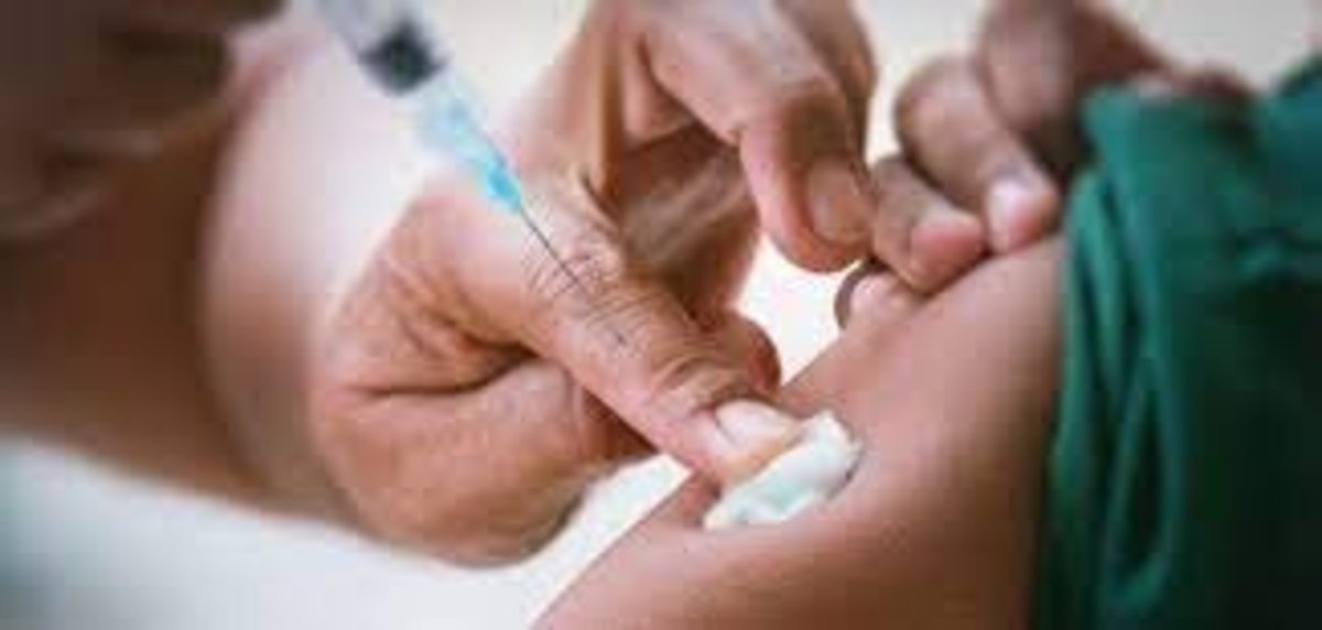 تزریق بیش از ۴۱۱ هزار دز واکسن کرونا در کشور در شبانه‌روز گذشته