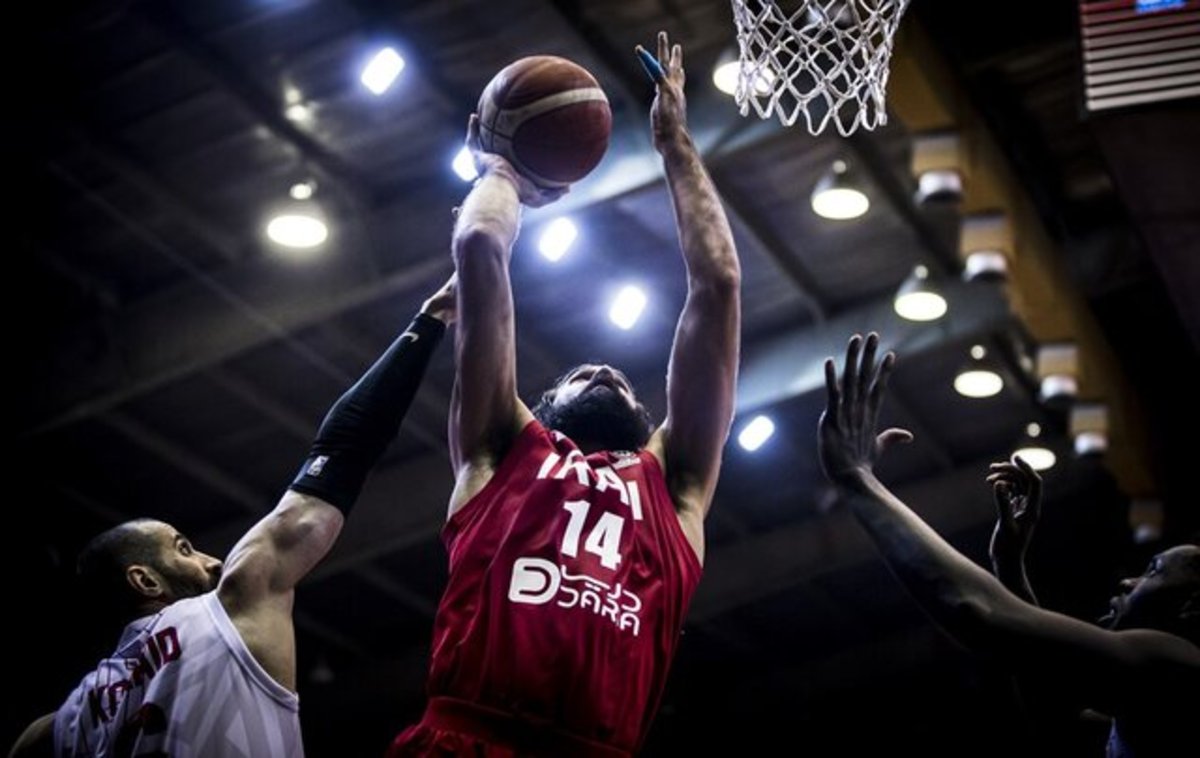 بسکتبالیست‌های ایران بحرین را ۱۰۰ تایی کردند