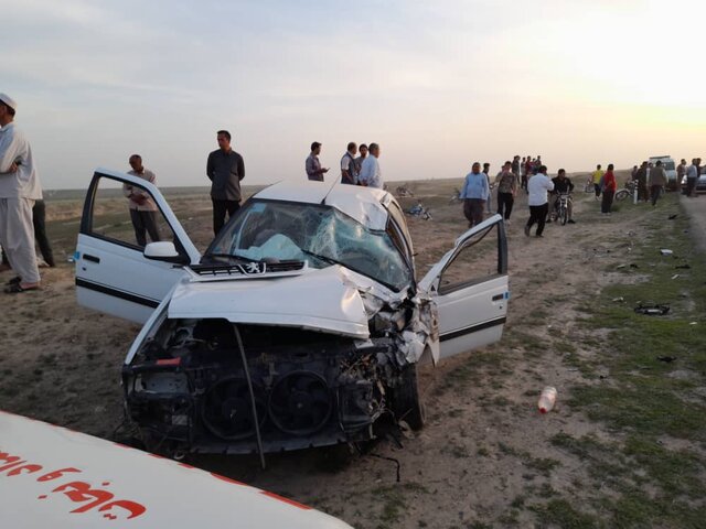 مرگ جوان موتورسوار در تصادف با پژو 405