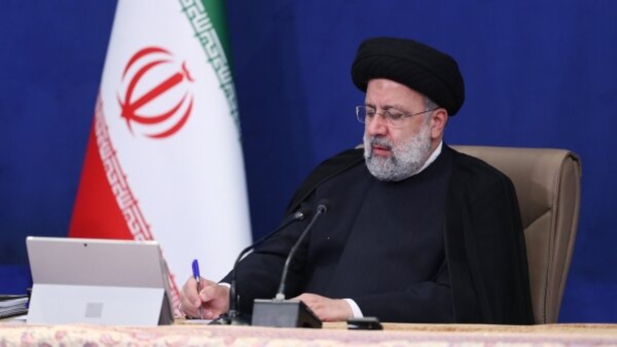 دستور رئیسی به وزارت اطلاعات درباره حمله به روحانیون