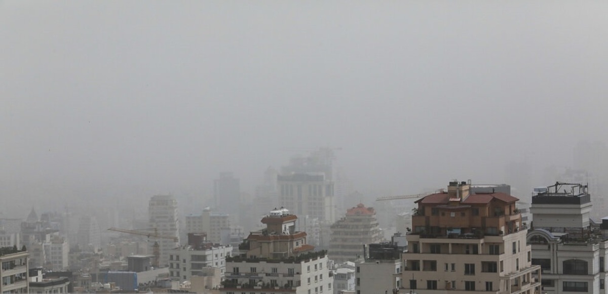 تصاویر| گرد و خاک شدید در آسمان تهران