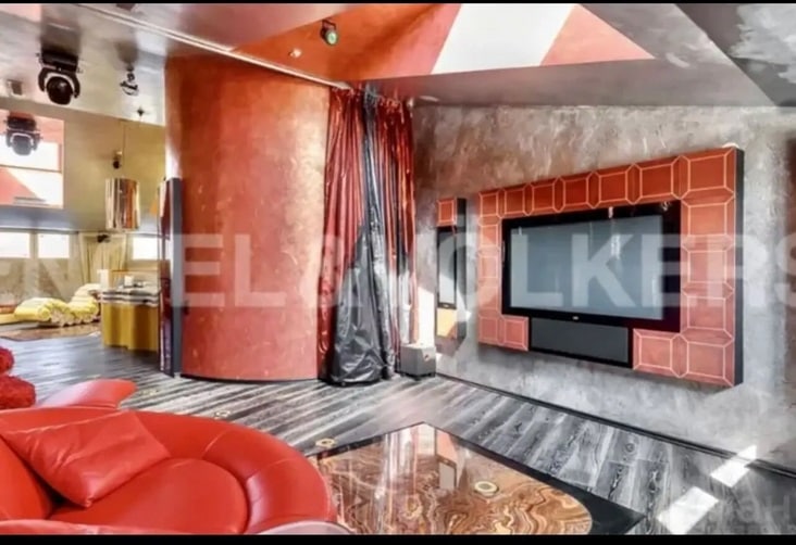 عکس/ درون خانه دختر مخفی پوتین با اجاره بهای ماهانه ۱۰ هزار دلاری