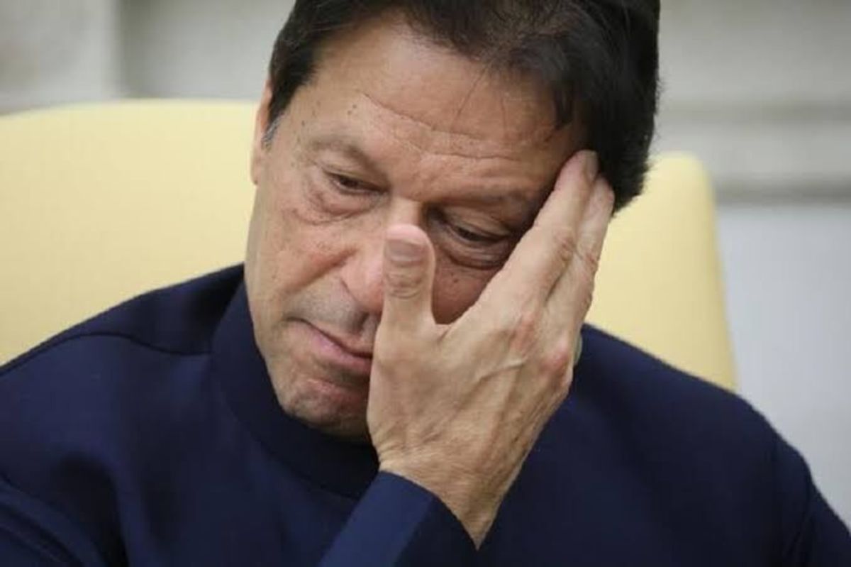 عمران‌خان برکنار شد