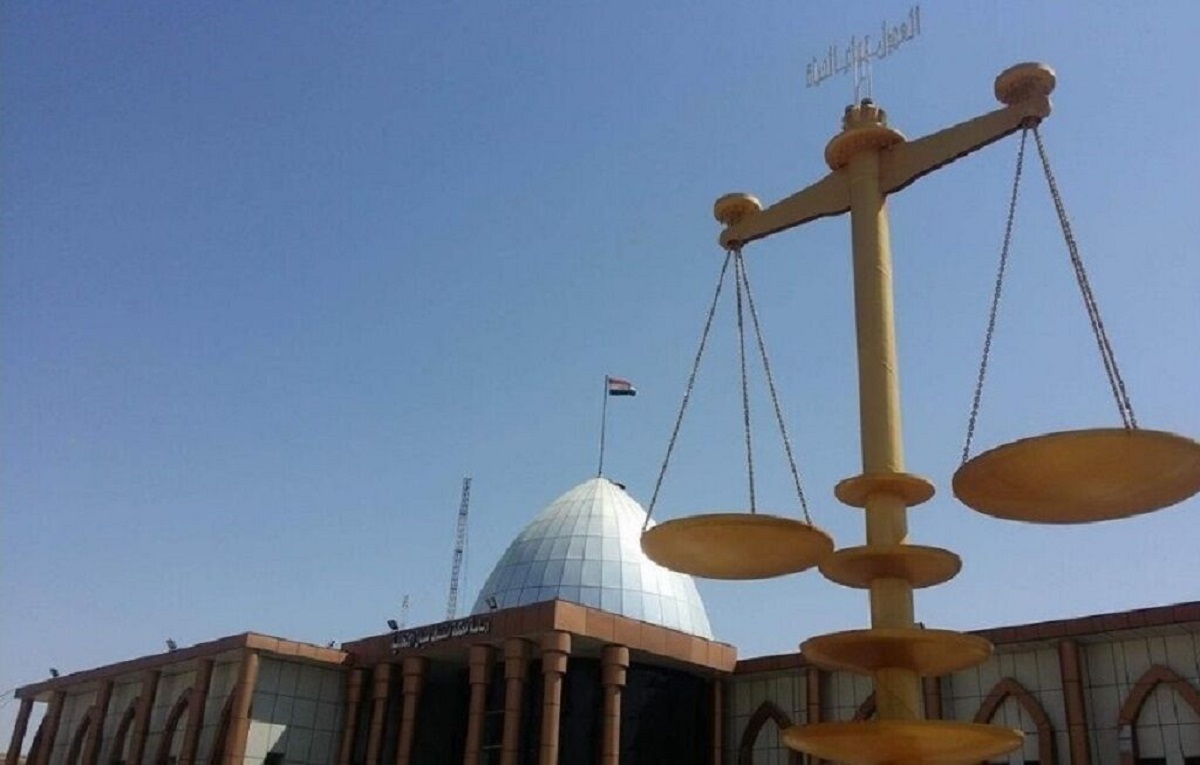 صدور حکم بازداشت یک روحانی جنجالی