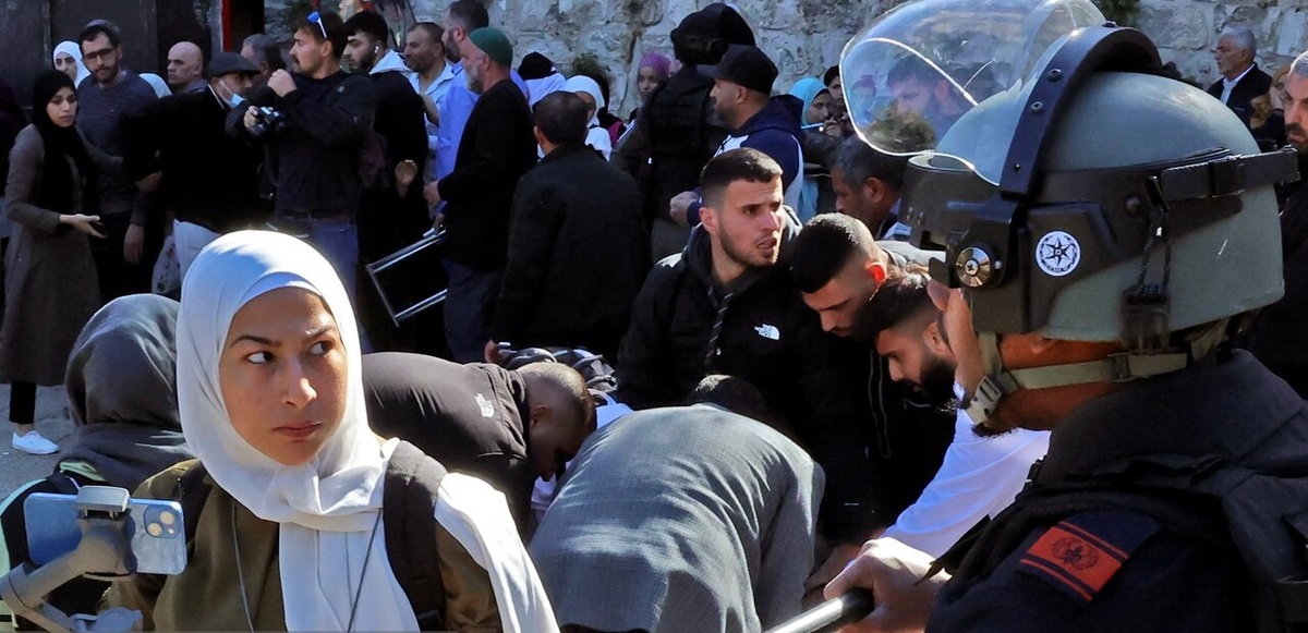 تصاویر| حمله به مسجد الاقصی و زخمی شدن ده ها فلسطینی