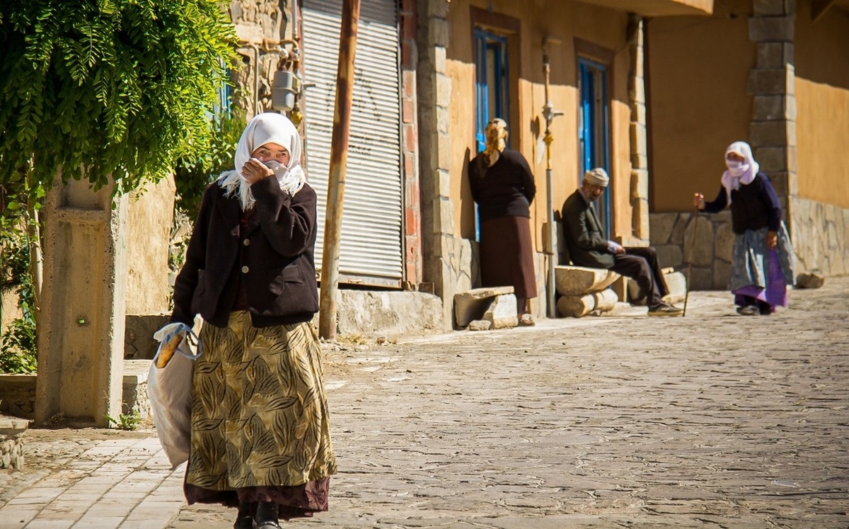 تصاویر| روستای تاریخی عنبران علیای نمین