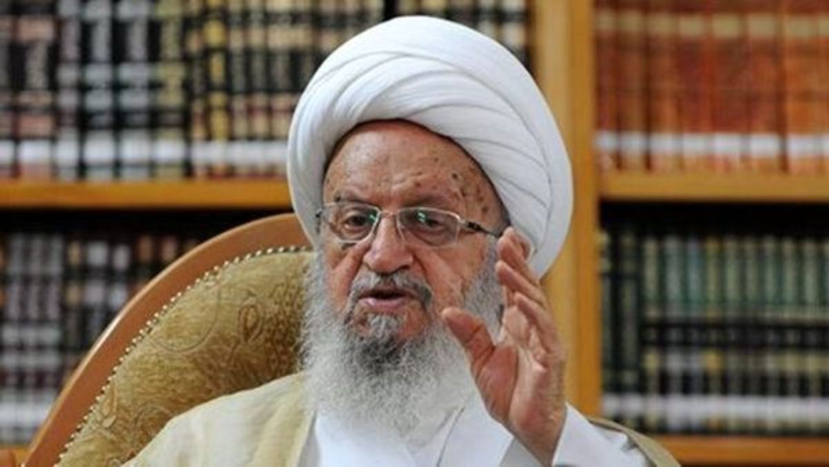 آیت الله مکارم: فضای مجازی پایگاه شیطان شده است