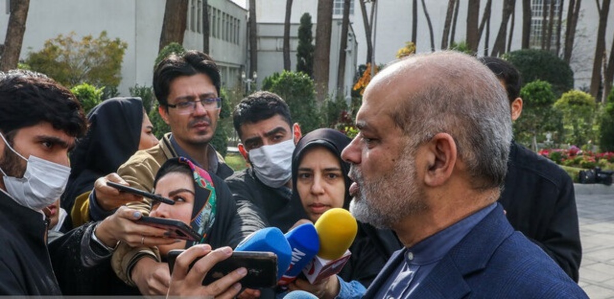 وزیر کشور: ۶۰ درصد آلودگی هوا مربوط به منابع متحرک است/ مخالفت با پذیرش دختران افغان در دانشگاه‌های ایران