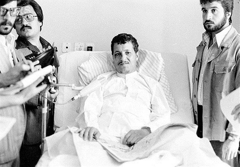 روایت عفت مرعشی از ترور آیتالله هاشمی / پریدم جلو، آقای هاشمی را پرت کردم روی زمین ... روایت عفت مرعشی از ترور آیتالله هاشمی / پریدم جلو، آقای هاشمی را پرت کردم روی زمین ...