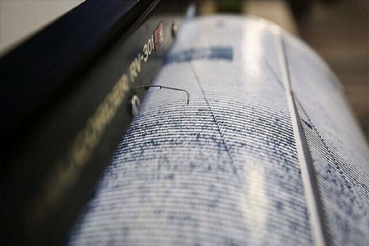زلزله ۷.۷ ریشتری در اندونزی/ هشدار وقوع سونامی
