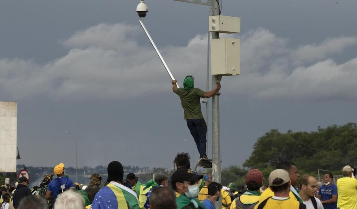 شورش راست افراطی علیه انتخابات، این‌بار در برزیل