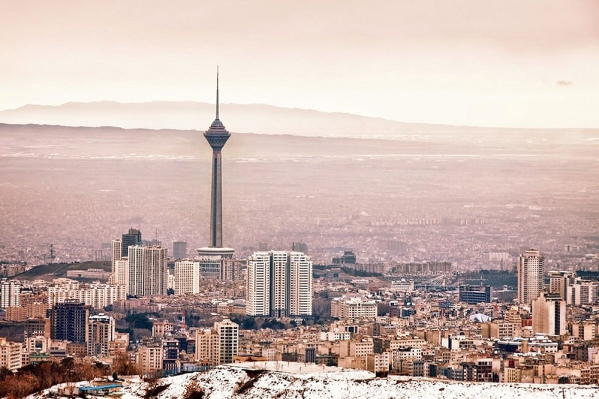 دانشگاه‌های تهران تعطیل و مدارس غیرحضوری شدند/ادارات تعطیل نشدند اما سیستم‌های گرمایشی خاموش!