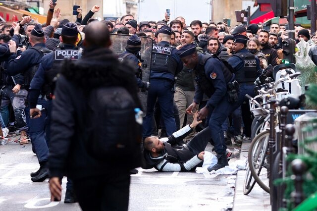 پاریس ناگهان پر آشوب شد پاریس ناگهان پر آشوب شد