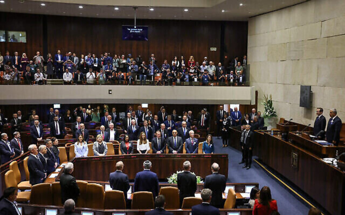 پارلمان رژیم صهیونیستی قوانین جنجالی را دو روز مانده به تحلیف کابینه نتانیاهو تصویب کرد
