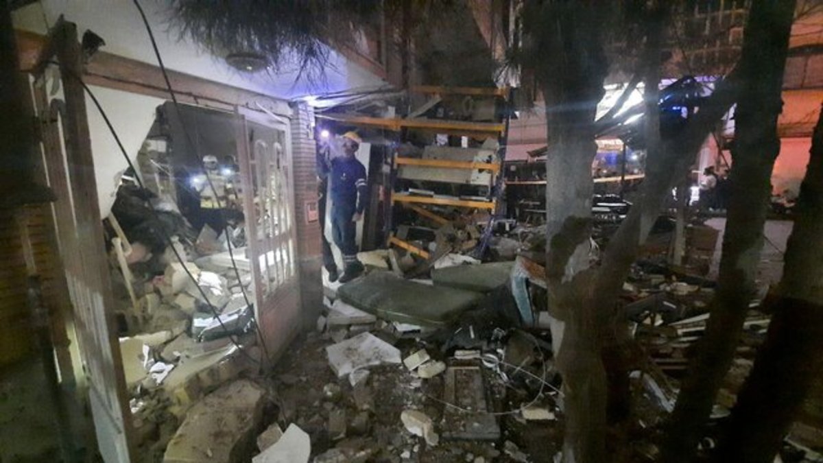 انفجار یک آپارتمان مسکونی در هاشمیه مشهد/۷ نفر مجروح شدند